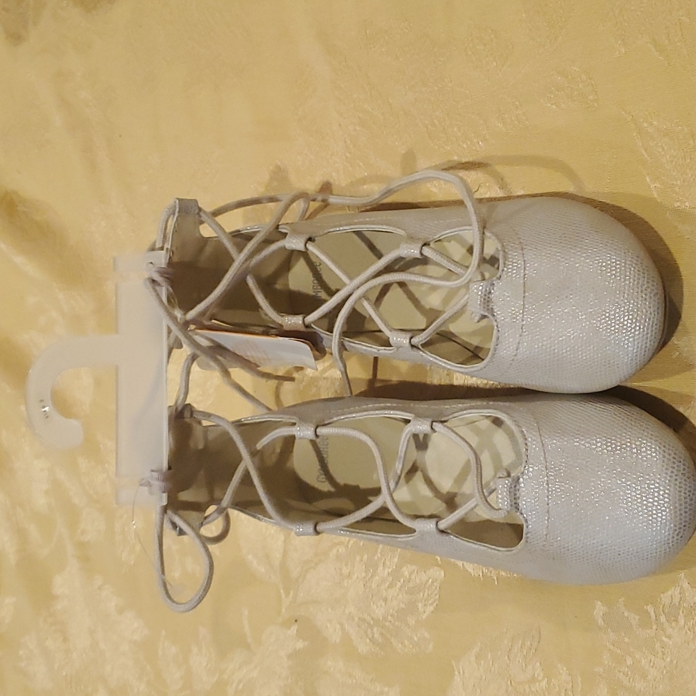 Girl gymboree beige lace up dress shoes